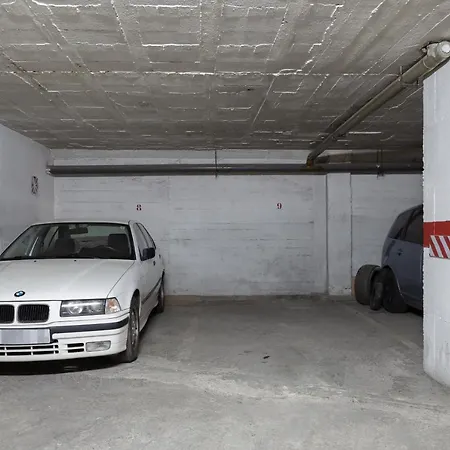 Lejlighed Luminoso De Dos Con Terraza Y Parking En El Centro Málaga
